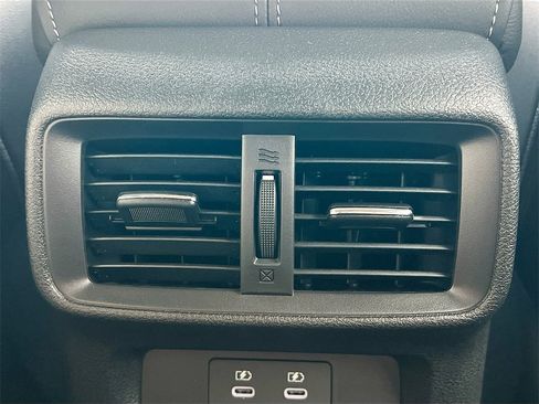 New 2025 Nissan Murano SV image 24