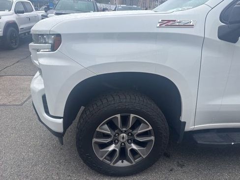 Used 2022 Chevrolet Silverado 1500 RST w/ Z71 Off-Road Package AWD/4WD image 4