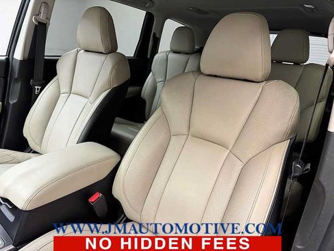 Used 2019 Subaru Ascent Limited AWD/4WD image 14