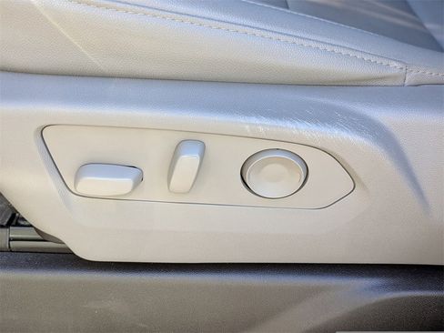 Used 2024 Chevrolet Silverado 1500 LTZ image 19