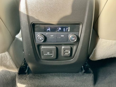 Used 2021 Buick Enclave Essence w/ Sound and Sites Package image 34