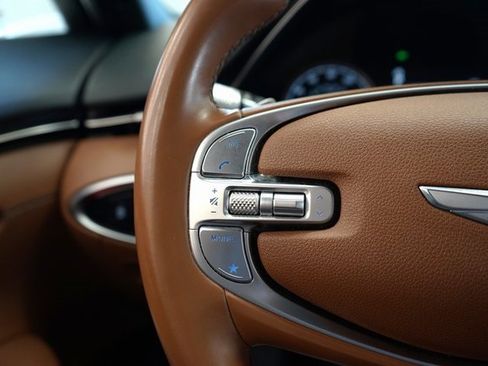 Used 2022 Genesis GV70 2.5T w/ Advanced Package image 34