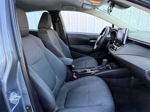 Used 2021 Toyota Corolla LE image 25