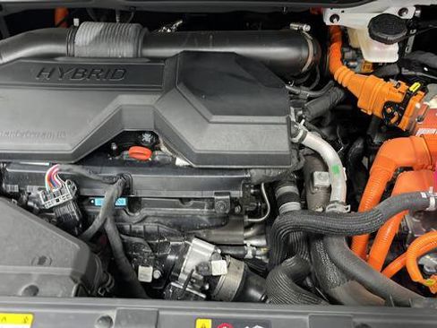 Certified 2025 Kia Carnival SX Prestige FWD image 29