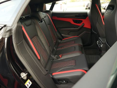 Used 2026 Lamborghini Urus SE image 22