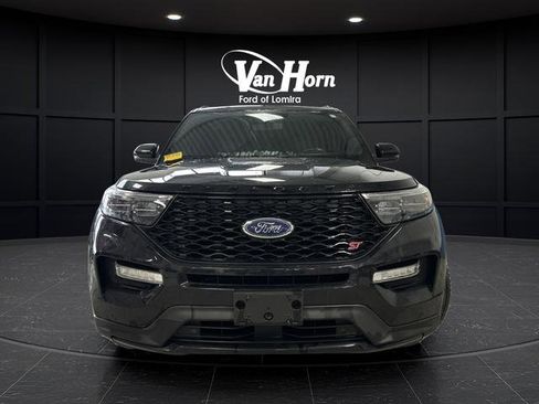 Used 2020 Ford Explorer ST w/ ST Street Pack image 12