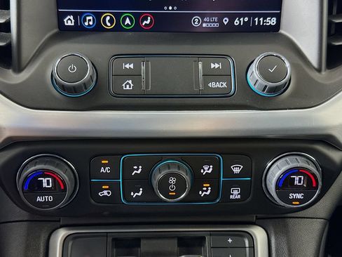 Used 2023 GMC Acadia SLT w/ Elevation Edition FWD image 16