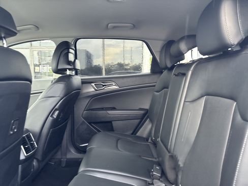Used 2023 Kia Sportage EX FWD image 22