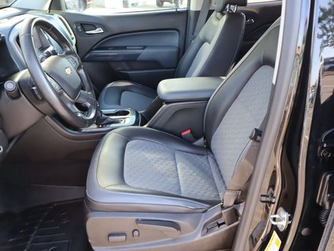 Used 2016 Chevrolet Colorado Z71 AWD/4WD image 19