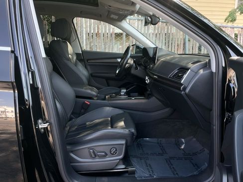 Used 2024 Audi Q5 2.0T Premium w/ Convenience Package AWD/4WD image 23