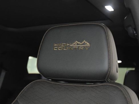 Used 2023 Chevrolet Tahoe High Country AWD/4WD image 40