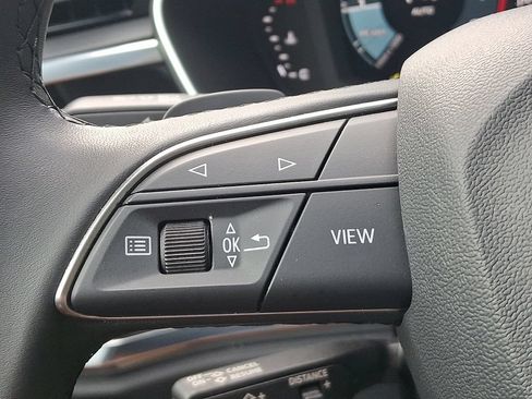 Certified 2025 Audi Q3 2.0T Premium AWD/4WD image 22
