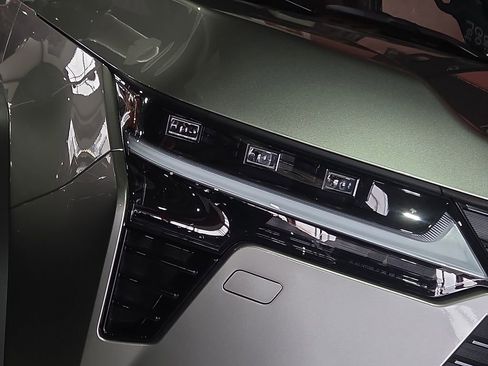 Used 2025 Lexus GX 550 image 6