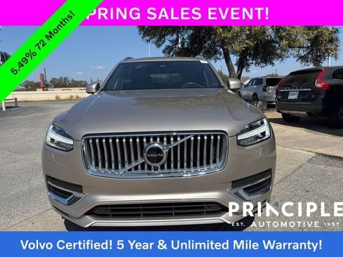 Certified 2023 Volvo XC90 B5 Plus image 3