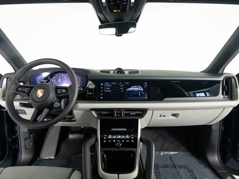 New 2026 Porsche Cayenne AWD/4WD image 33