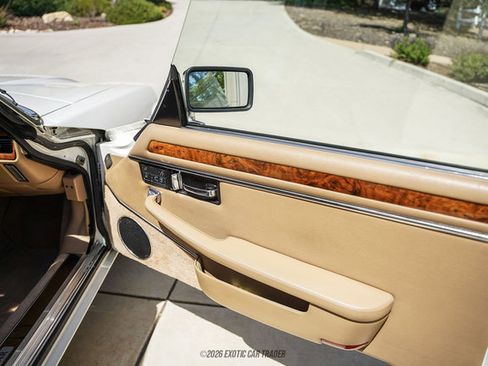 Used 1993 Jaguar XJS 4.0 Convertible RWD image 51