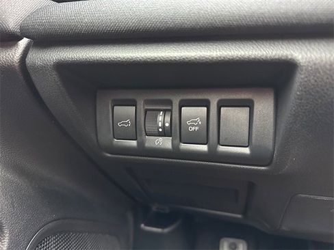 Used 2025 Subaru Outback Premium image 13