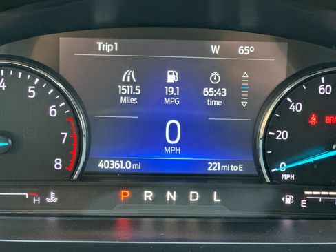 Certified 2022 Ford Explorer XLT w/ Class IV Trailer Tow Package image 29