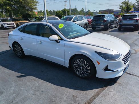 Used 2023 Hyundai Sonata Limited FWD image 1