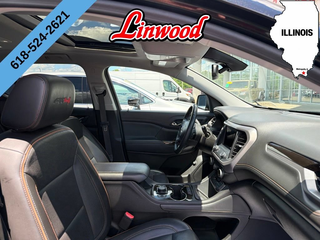 Used 2023 GMC Acadia AT4 w/ Preferred Package AWD/4WD image 9