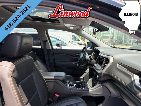 Used 2023 GMC Acadia AT4 w/ Preferred Package AWD/4WD image 9