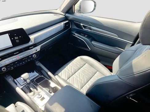 Used 2025 Kia Telluride SX Prestige X-Pro AWD/4WD image 23