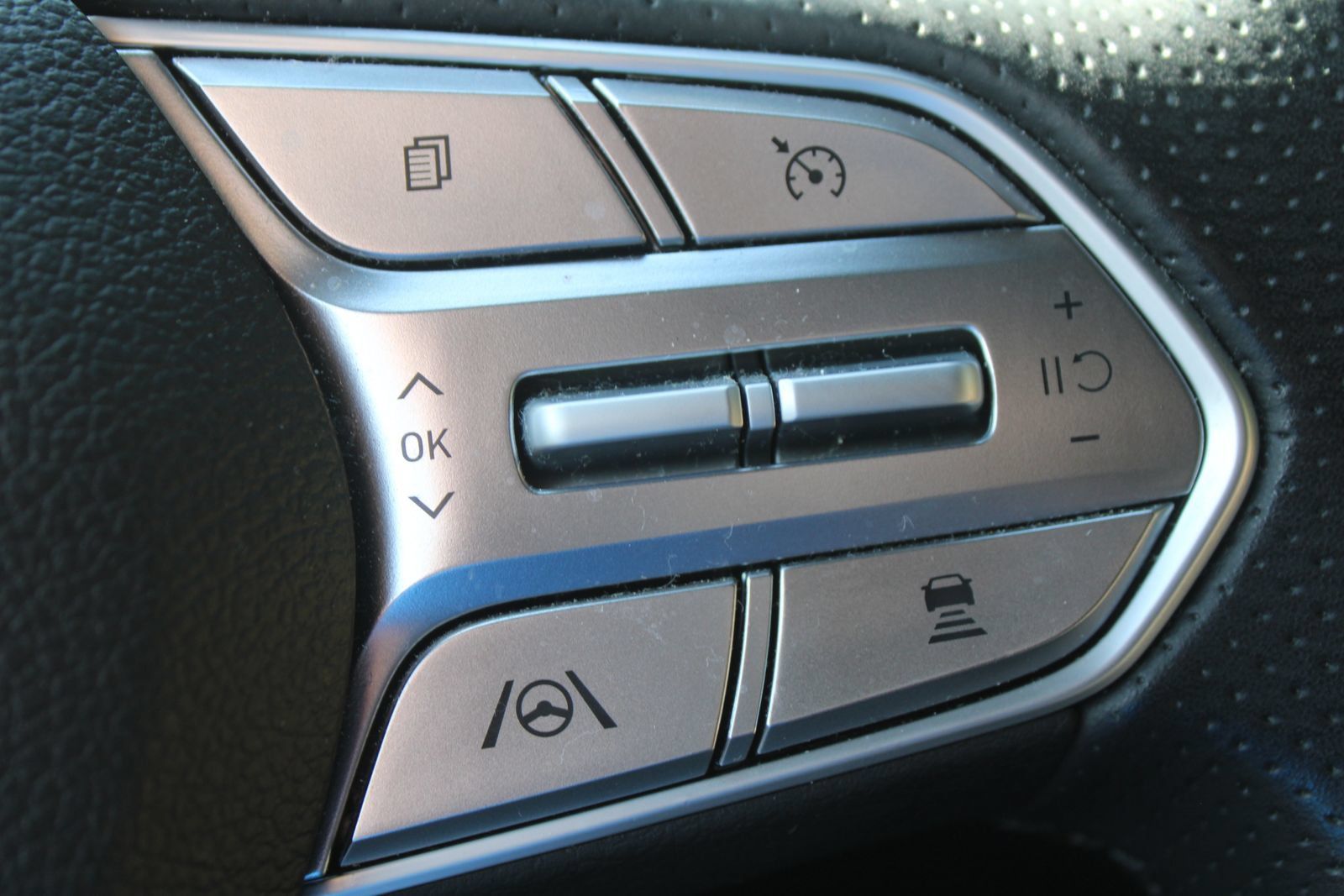 Used 2023 Hyundai Santa Fe Calligraphy AWD/4WD image 38
