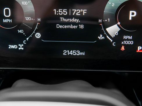 Used 2025 GMC Yukon Denali image 47