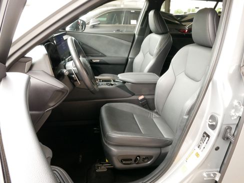 Used 2025 Lexus TX 350 FWD w/ Technology Package image 2