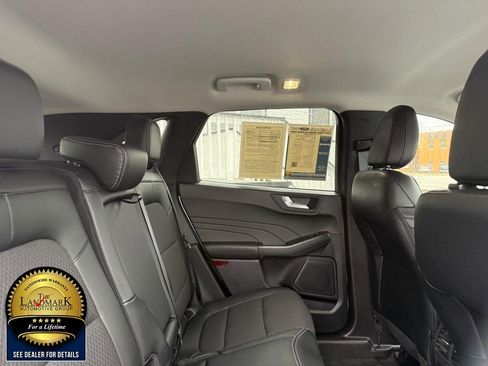 Used 2024 Ford Escape SE FWD image 16