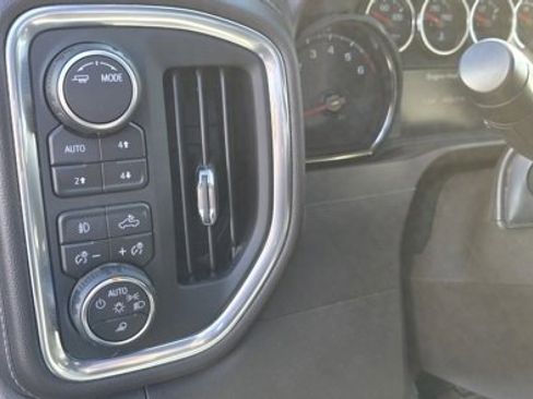 Used 2022 Chevrolet Silverado 1500 RST image 17