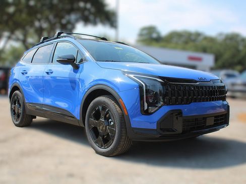 New 2026 Kia Sportage X-Line w/ X-Line Premium Package image 3