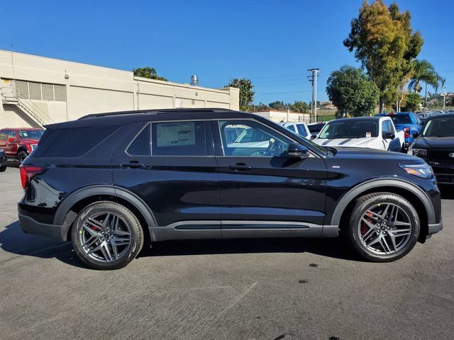 Used 2026 Ford Explorer ST-Line w/ ST-Line Street Pack RWD image 22