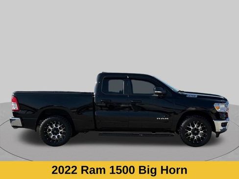 Used 2022 RAM 1500 Big Horn AWD/4WD image 3
