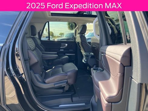 New 2025 Ford Expedition Max Platinum w/ Platinum Ultimate Package AWD/4WD image 15