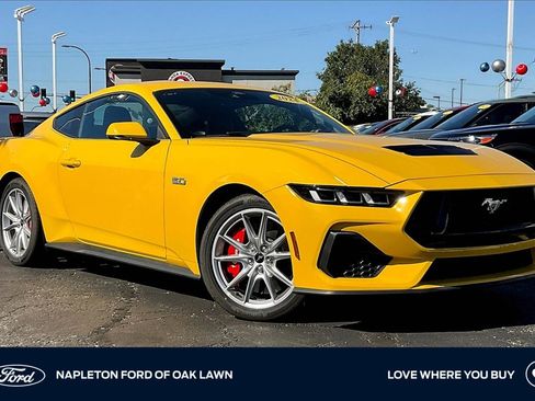 Used 2024 Ford Mustang GT Premium image 1