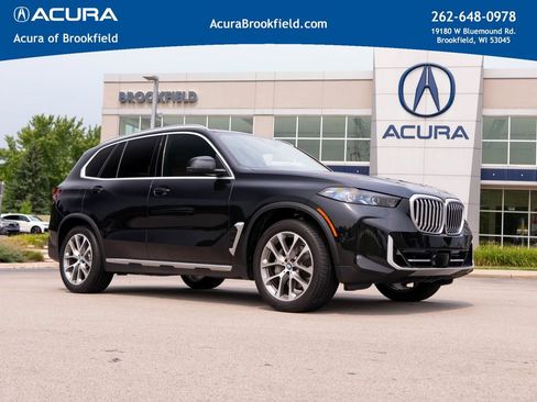 Used 2024 BMW X5 xDrive40i w/ Premium Package AWD/4WD image 1