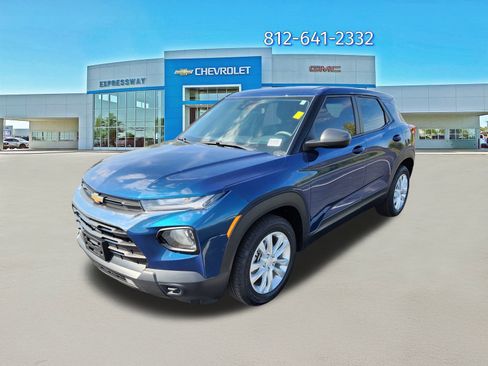 Used 2021 Chevrolet TrailBlazer LS image 3
