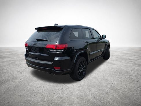 Used 2022 Jeep Grand Cherokee Laredo X AWD/4WD image 8
