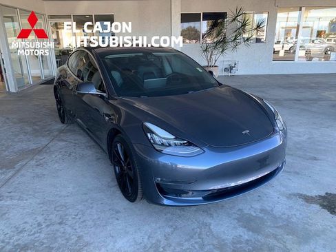 Used 2018 Tesla Model 3 Long Range image 1
