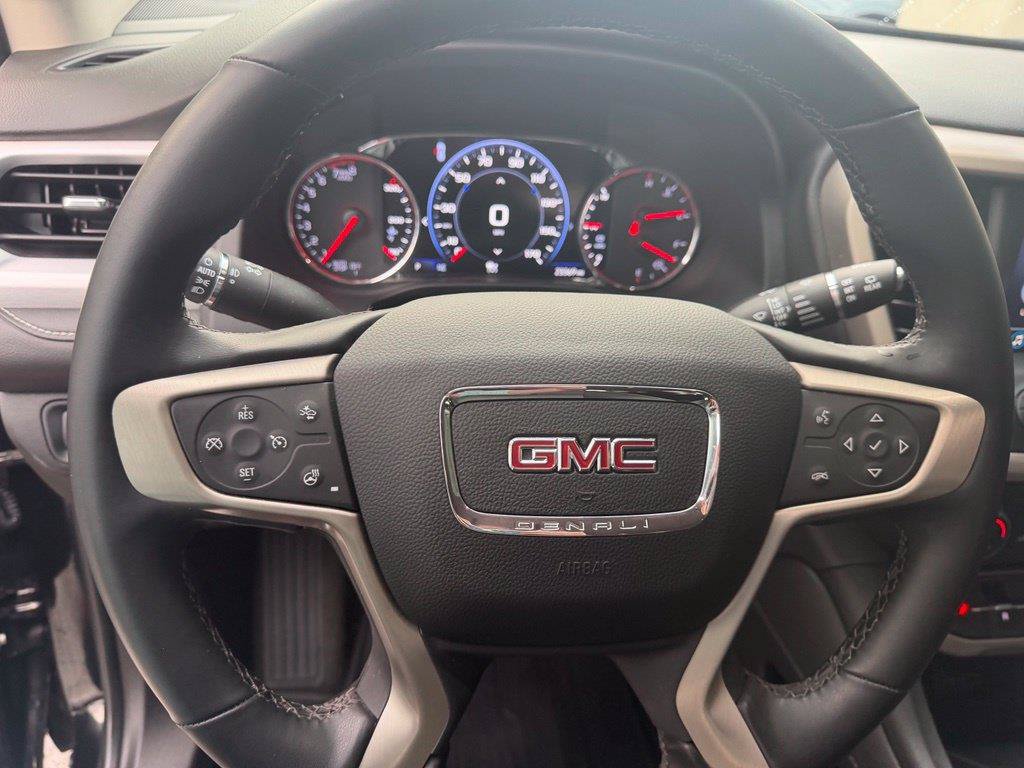 Used 2023 GMC Acadia Denali w/ Black Diamond Edition AWD/4WD image 23