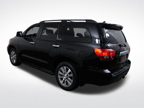 Used 2016 Toyota Sequoia Limited w/ Safety & Convenience Package AWD/4WD image 7