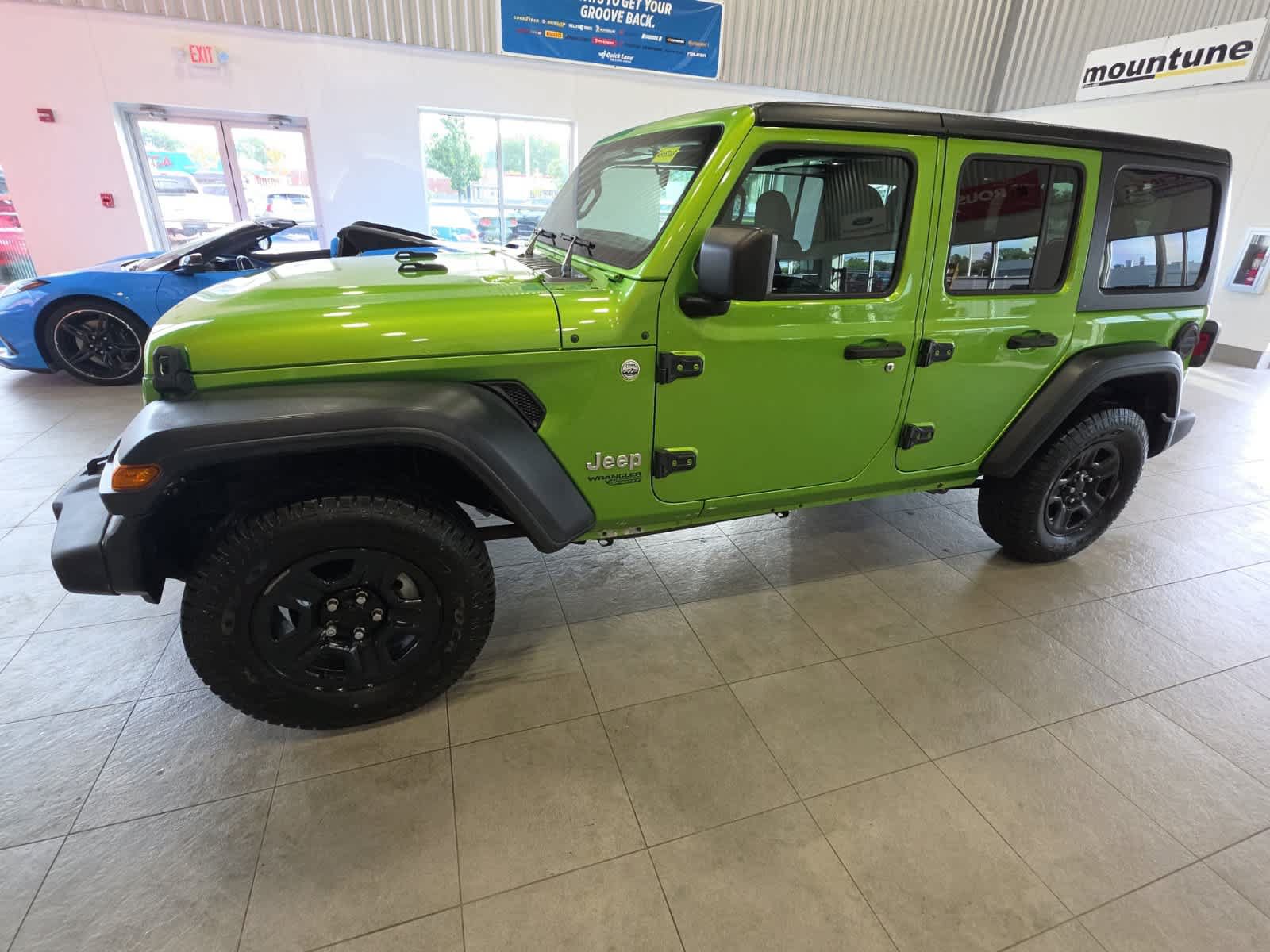 Used 2018 Jeep Wrangler Unlimited Sport AWD/4WD image 16