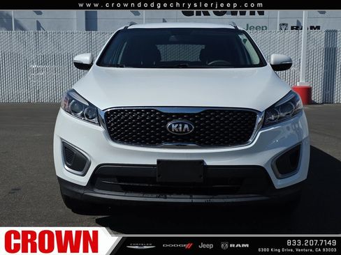 Used 2017 Kia Sorento FWD image 2