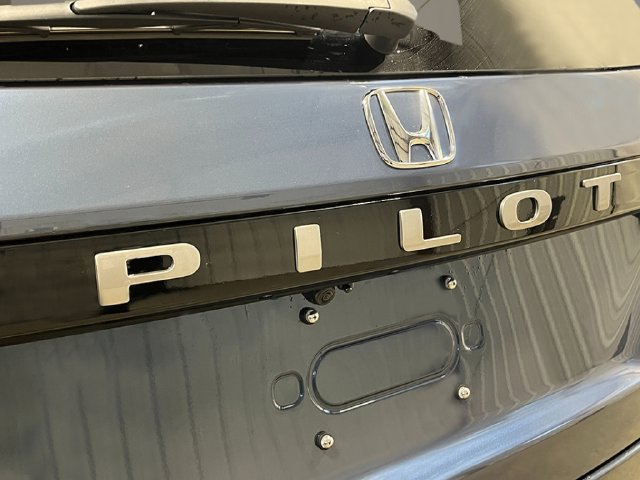 New 2026 Honda Pilot Touring image 7
