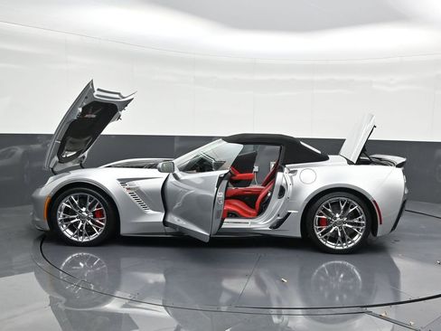 Used 2017 Chevrolet Corvette Z06 image 35