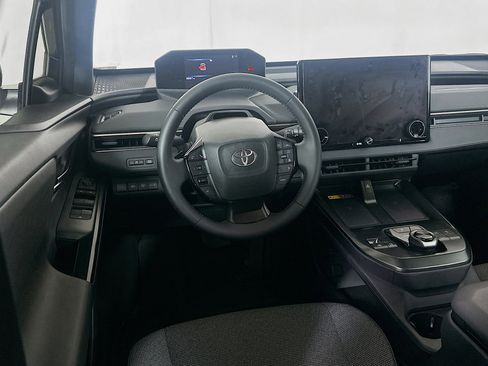 Used 2026 Toyota bZ FWD image 18