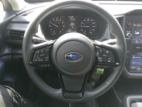 Used 2024 Subaru Crosstrek 2.0i image 21
