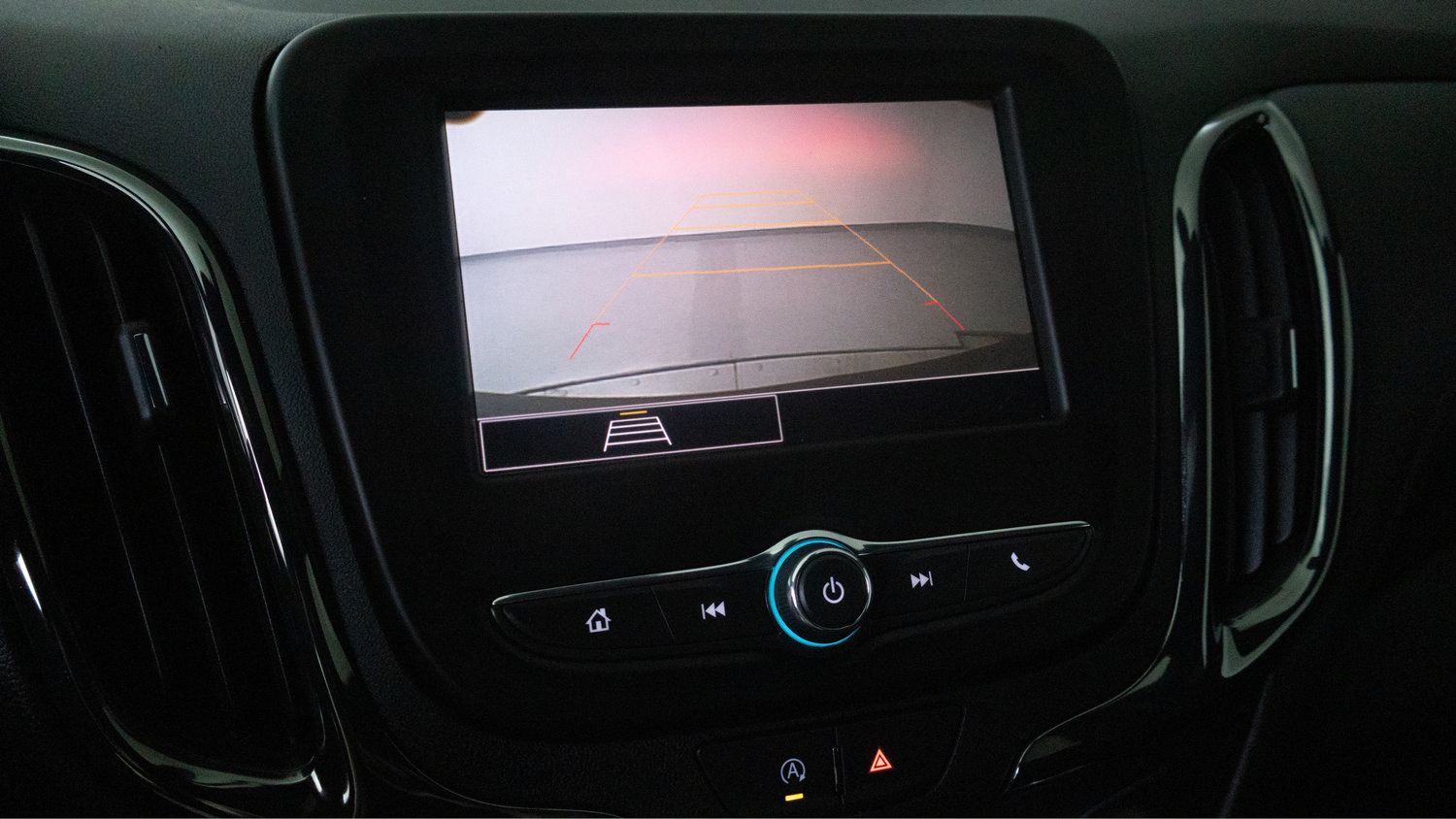 Used 2024 Chevrolet Equinox RS FWD image 15