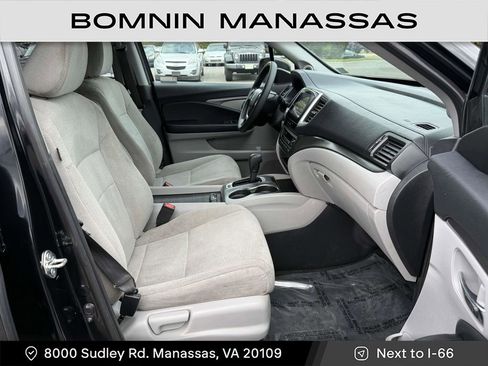 Used 2018 Honda Pilot EX image 10